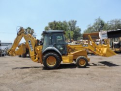 RETROEXCABADORA 310G SERIE 2029-18
